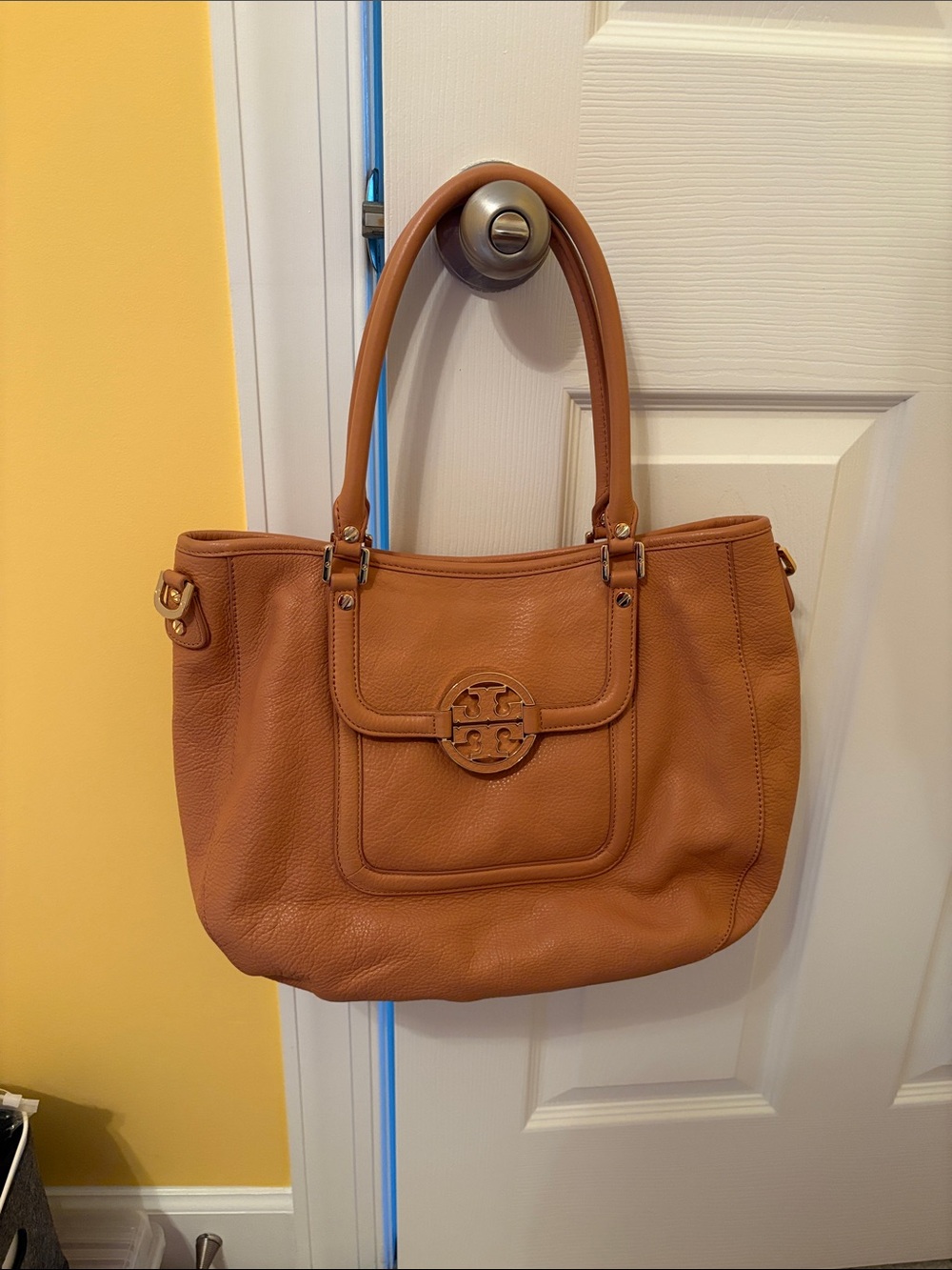 Tory Burch Amanda Leather Bag